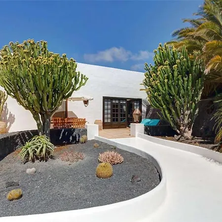 La Cueva Hotel Teguise (Lanzarote)