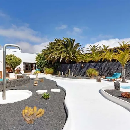 La Cueva Hotel Teguise (Lanzarote)